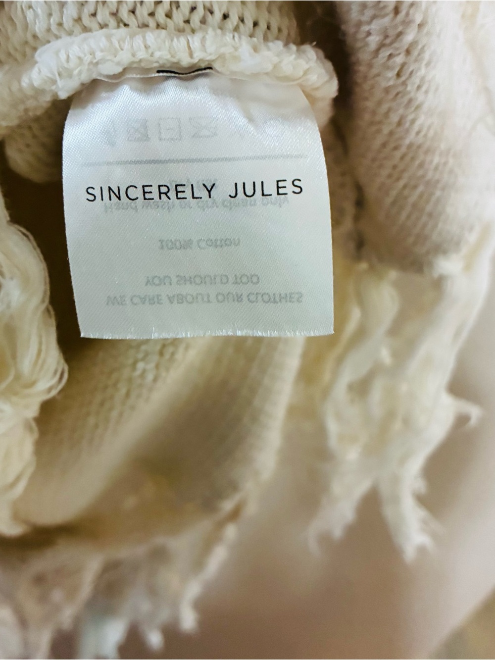 Sincerely Jules Cream Ivory Fringe Hem Sleeveless Sweater Dress - Size M - Picture 6 of 10
